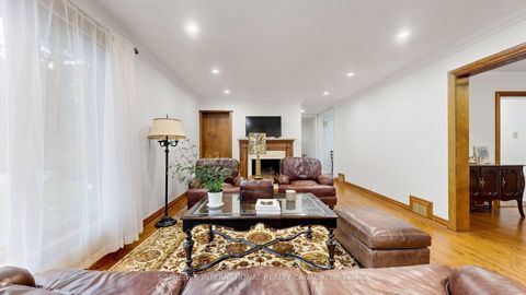 Photo 7 at 54 Plymbridge Road, York Mills, Toronto
