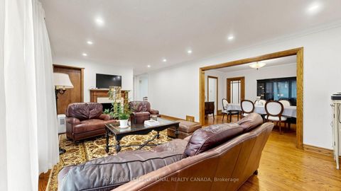 Photo 8 at 54 Plymbridge Road, York Mills, Toronto