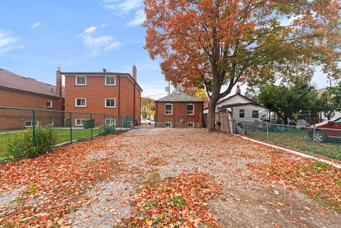 Photo 23 at 11 Vimy Avenue, Weston, Toronto