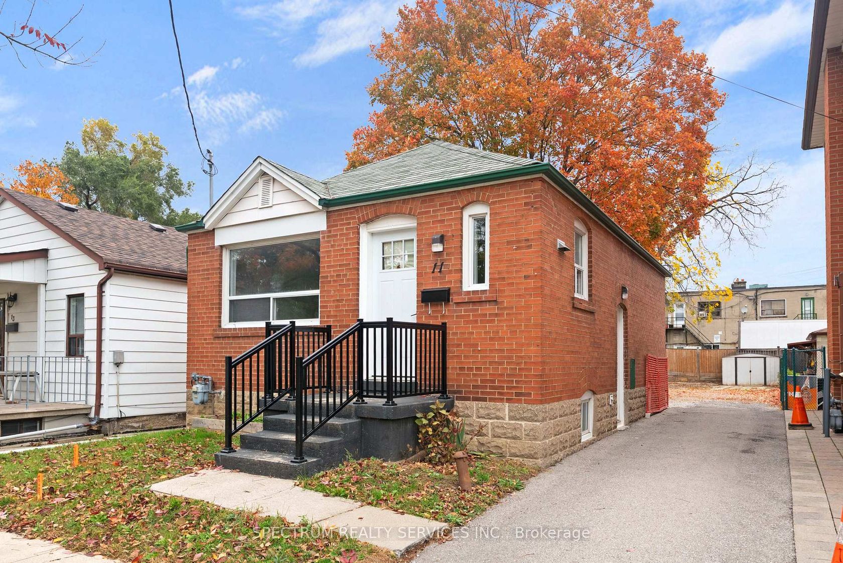 11 Vimy Avenue, Weston, Toronto 