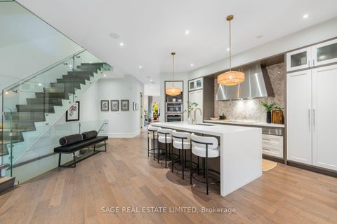 Photo 8 at 5 Thurloe Avenue, Mount Pleasant East, Toronto
