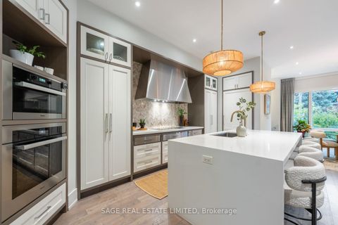 Photo 12 at 5 Thurloe Avenue, Mount Pleasant East, Toronto