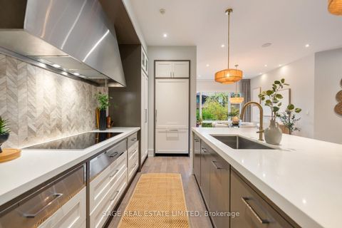 Photo 13 at 5 Thurloe Avenue, Mount Pleasant East, Toronto