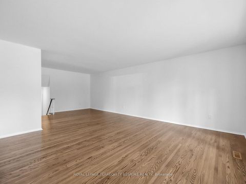 Photo 8 at 9 Midcroft Drive, Malvern West, Toronto