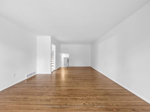 Photo 10 at 9 Midcroft Drive, Malvern West, Toronto