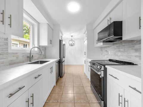 Photo 14 at 9 Midcroft Drive, Malvern West, Toronto