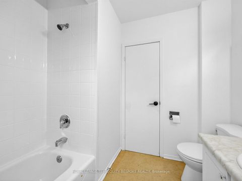 Photo 20 at 9 Midcroft Drive, Malvern West, Toronto
