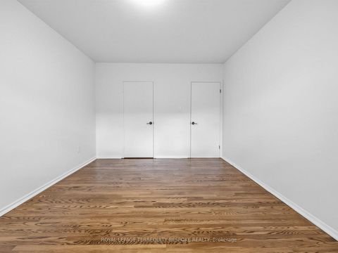 Photo 26 at 9 Midcroft Drive, Malvern West, Toronto