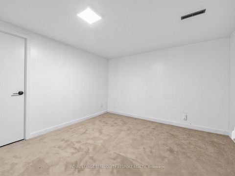 Photo 32 at 9 Midcroft Drive, Malvern West, Toronto