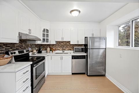 Photo 13 at 196 - 41 Collinsgrove Road, West Hill, Toronto