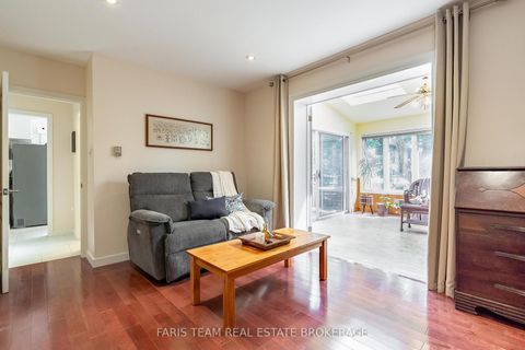 Photo 15 at 90 Bedford Park Avenue, Crosby, Richmond Hill