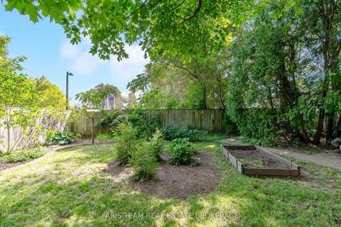 Photo 39 at 90 Bedford Park Avenue, Crosby, Richmond Hill