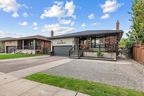 Photo 6 at 182 Gracefield Avenue, Rustic, Toronto