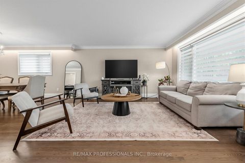 Photo 11 at 182 Gracefield Avenue, Rustic, Toronto
