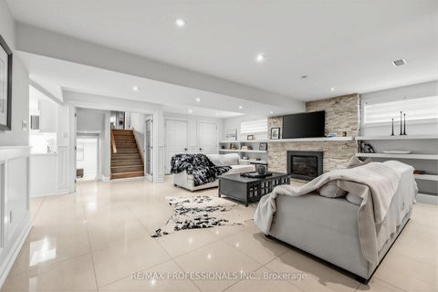 Photo 35 at 182 Gracefield Avenue, Rustic, Toronto