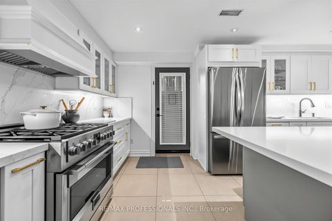 Photo 40 at 182 Gracefield Avenue, Rustic, Toronto
