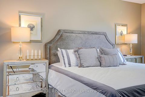 Photo 26 at 20 Mossgrove Trail, Windfields, Toronto