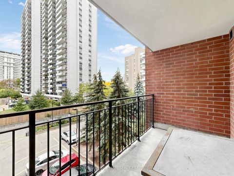 Photo 20 at 401 - 300 Balliol Street, Mount Pleasant West, Toronto