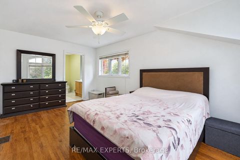 Photo 14 at 11 Knollside Drive, Mill Pond, Richmond Hill
