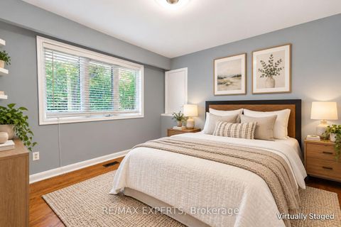 Photo 19 at 11 Knollside Drive, Mill Pond, Richmond Hill