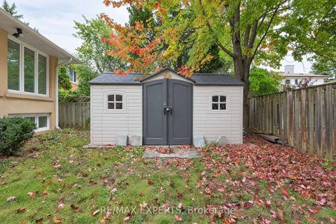 Photo 36 at 11 Knollside Drive, Mill Pond, Richmond Hill