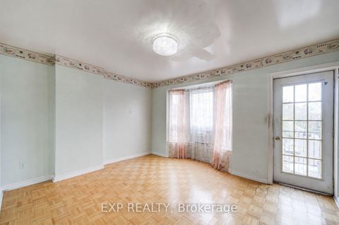 Photo 20 at 170 Wallace Avenue, Junction, Toronto