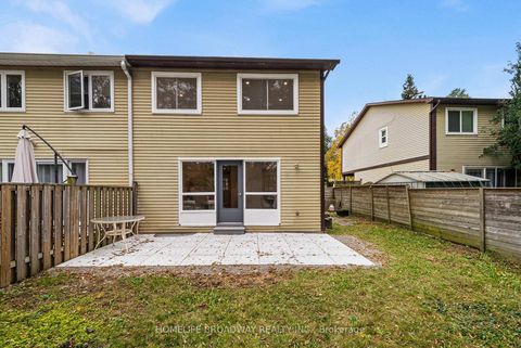 Photo 30 at 44 Hollyberry Trail, Hillcrest Village, Toronto