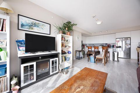 Photo 9 at 605 - 1630 Queen Street E, The Beaches, Toronto