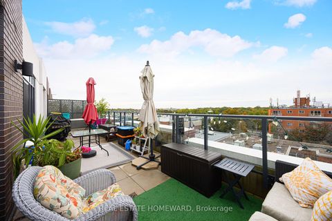 Photo 11 at 605 - 1630 Queen Street E, The Beaches, Toronto