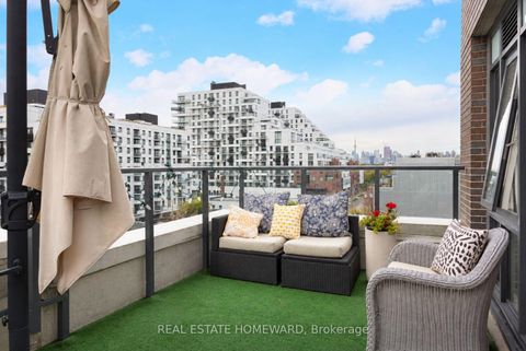 Photo 12 at 605 - 1630 Queen Street E, The Beaches, Toronto