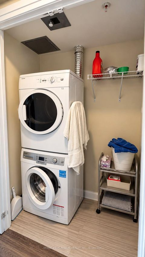 Photo 21 at 802 - 565 Wilson Avenue, Clanton Park, Toronto