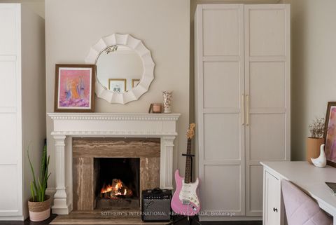 Photo 22 at 92 Woodlawn Avenue W, St. Clair, Toronto