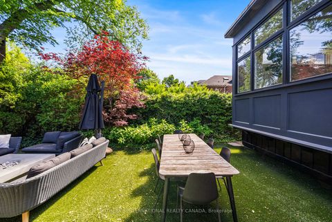 Photo 27 at 92 Woodlawn Avenue W, St. Clair, Toronto