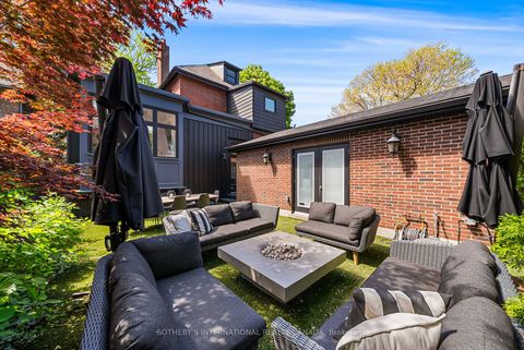 Photo 28 at 92 Woodlawn Avenue W, St. Clair, Toronto
