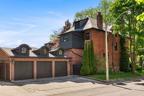 Photo 30 at 92 Woodlawn Avenue W, St. Clair, Toronto