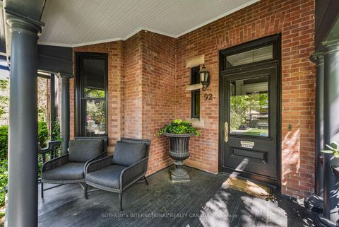 Photo 33 at 92 Woodlawn Avenue W, St. Clair, Toronto