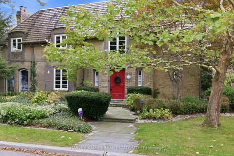Photo 1 at 148 Strathallan Boulevard, Lawrence Park South, Toronto