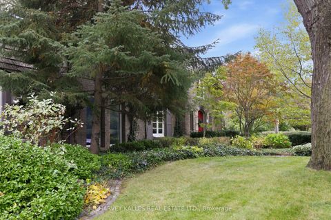 Photo 5 at 148 Strathallan Boulevard, Lawrence Park South, Toronto