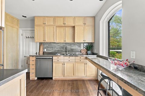 Photo 19 at 148 Strathallan Boulevard, Lawrence Park South, Toronto
