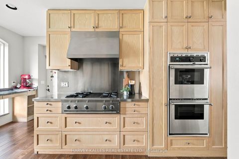 Photo 20 at 148 Strathallan Boulevard, Lawrence Park South, Toronto