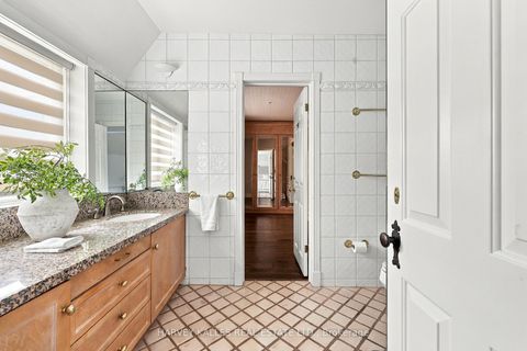 Photo 28 at 148 Strathallan Boulevard, Lawrence Park South, Toronto