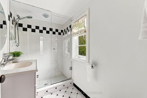 Photo 36 at 148 Strathallan Boulevard, Lawrence Park South, Toronto