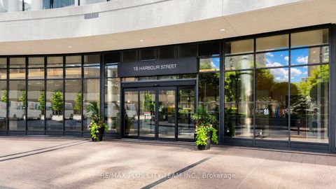 Photo 1 at 4302 - 16 Harbour Street, Waterfront Communities C1, Toronto