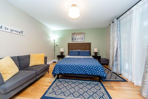 Photo 19 at 10 Beaver Bend Crescent, West Deane, Toronto