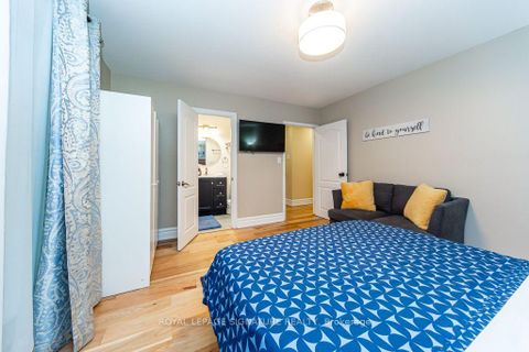 Photo 20 at 10 Beaver Bend Crescent, West Deane, Toronto