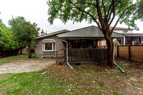 Photo 49 at 10 Beaver Bend Crescent, West Deane, Toronto