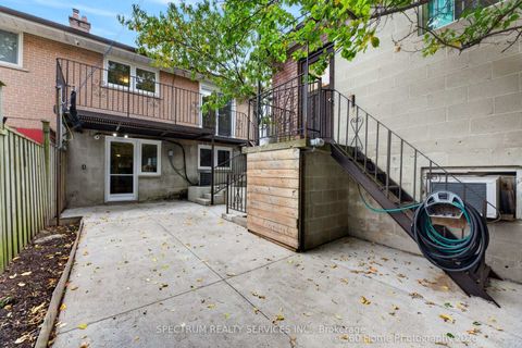 Photo 29 at 37 Newlin Crescent, Jane Heights, Toronto