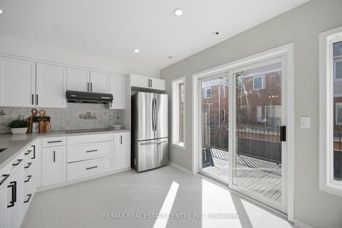 Photo 16 at 96 - 83 Mondeo Drive, Dorset Park, Toronto