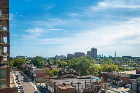 Photo 13 at 712 - 1808 St. Clair Avenue W, Pellam Park, Toronto
