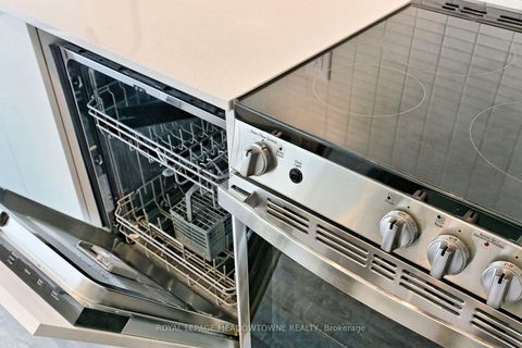 Photo 20 at 712 - 1808 St. Clair Avenue W, Pellam Park, Toronto